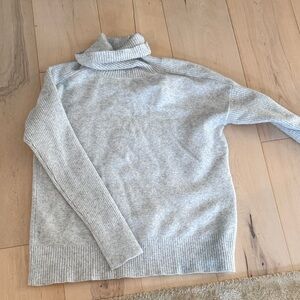 Calvin Klein Jeans Light Gray Knit Sweater